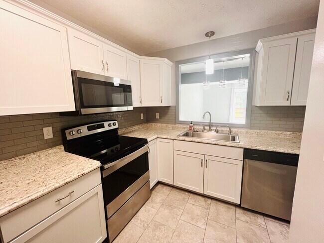 Photo - 1308 Hickory Grove Lane