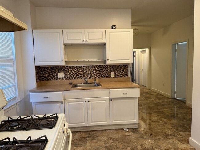 Photo - 184 London St Unit 1