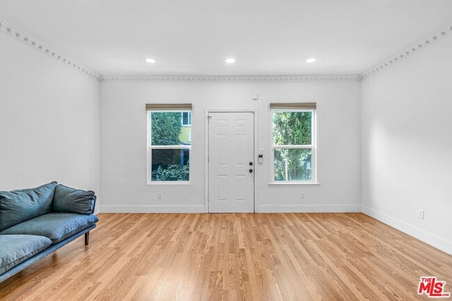 Photo - 246 Columbia Pl