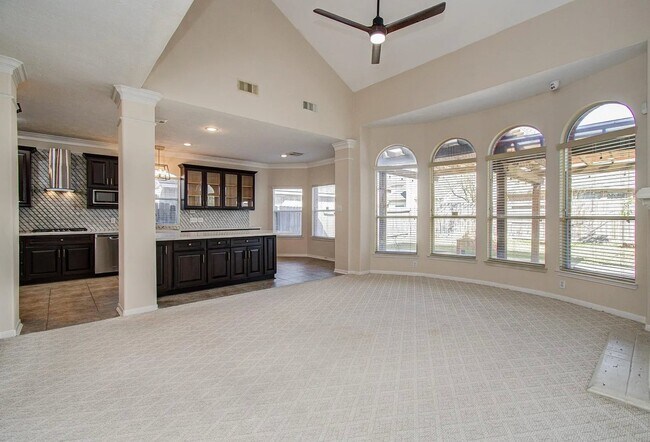 Photo - 1230 Blue Leaf Dr