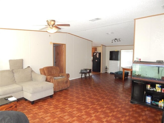 900 Columbia Ave