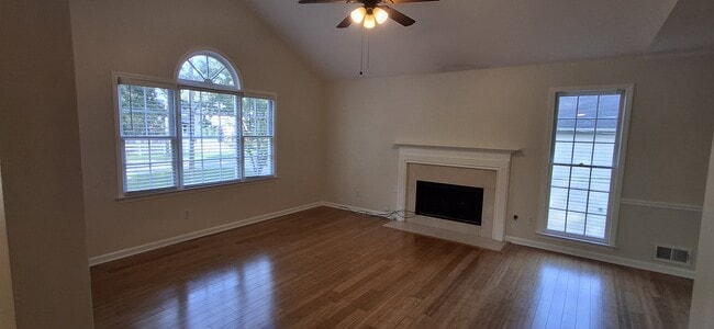 Photo - 2205 Pair Rd SW
