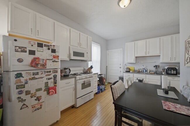 Photo - 3841 N Bernard St Unit 2R