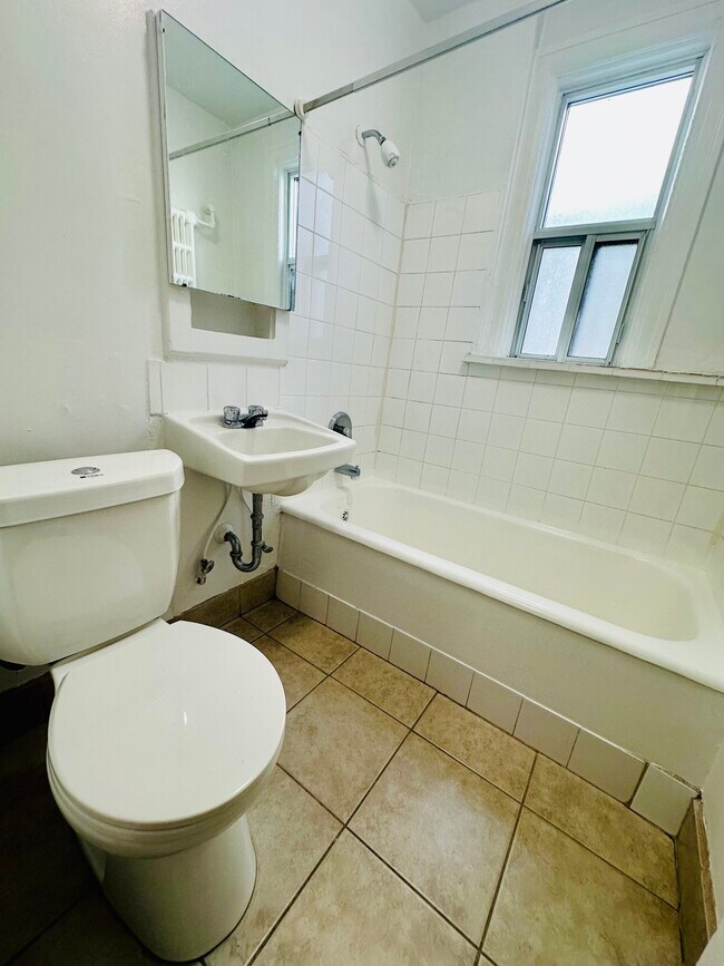 Photo - 120 Maitland Street