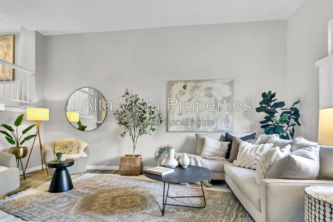 Photo - 4082 Mahaila Ave