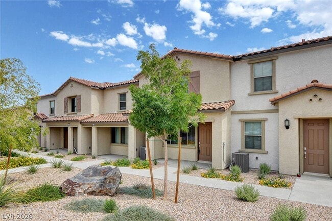 Photo - 6275 Haiku Stairs St