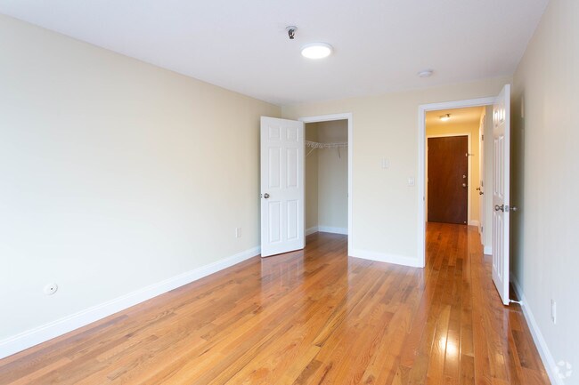 1 Bd, 1 Ba - Bedroom