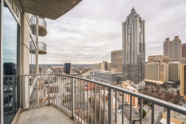 Photo - 400 W Peachtree St NW Unit #2810