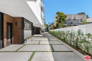 Photo - 849 N Alta Vista Blvd
