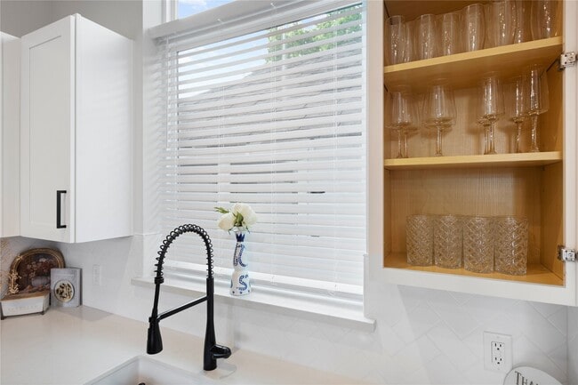 Photo - 1410 Milby St