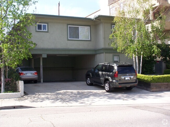 Building Photo - 15032 Moorpark St Unit 9 Rental