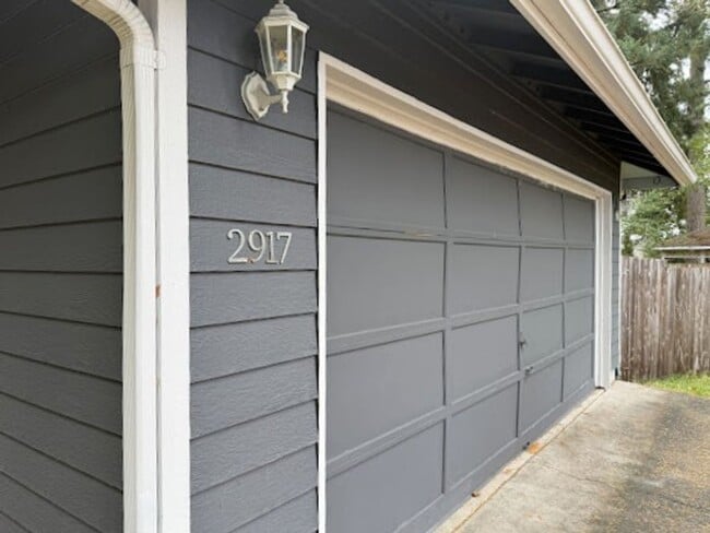 Photo - Spacious living with city access 3 bed 2 b...