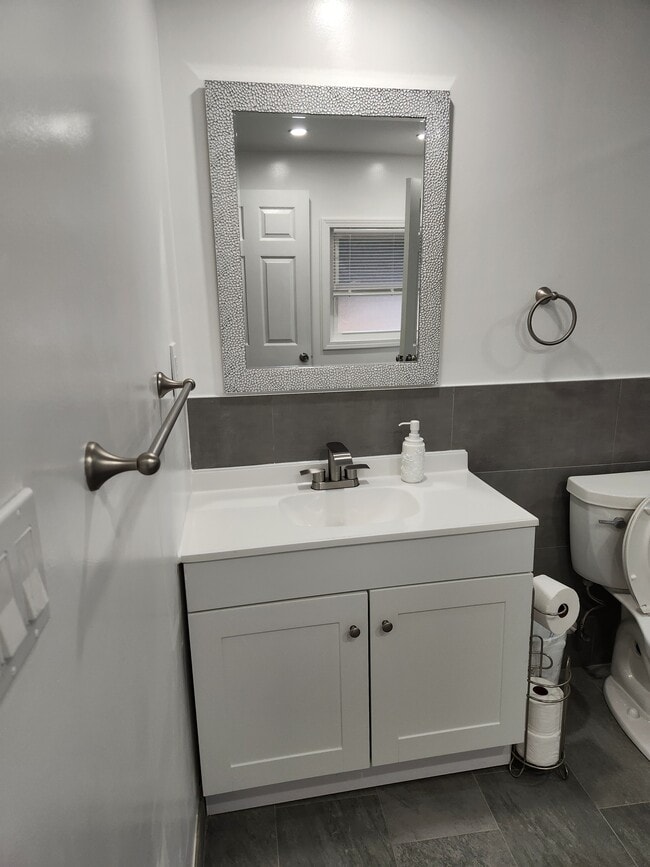 Photo - 4828 Cheviot Rd