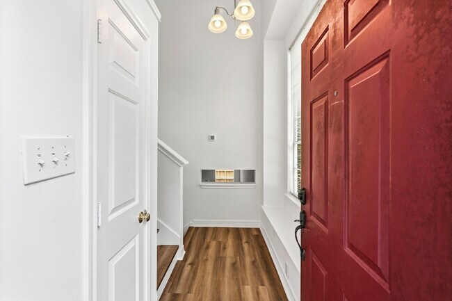 Photo - 239 Blushwood Pl