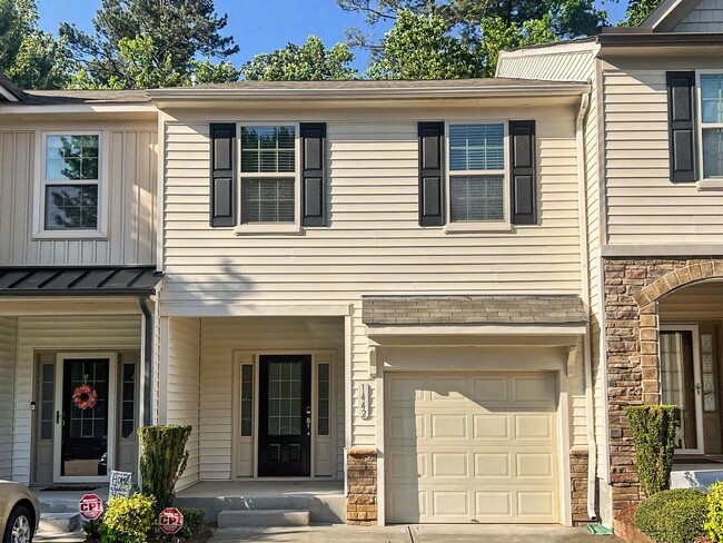 Building Photo - Move-in Ready!