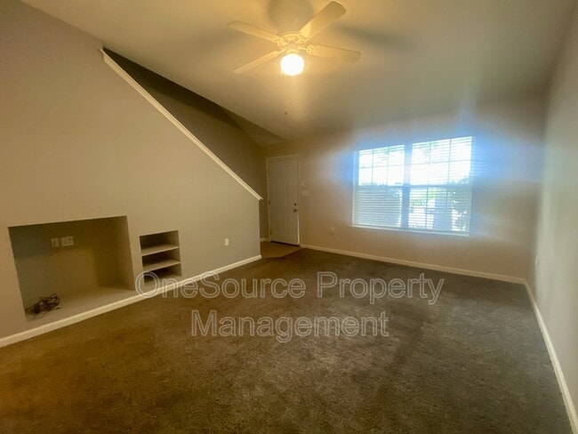 Photo - 2738 W Tharpe St Unidad # 503