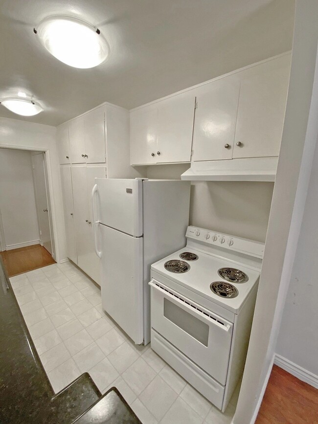 11936 Darlington Ave Unit 201