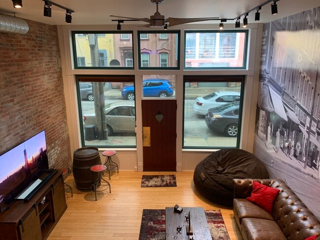 Photo - 2105 Sarah St Unit 3