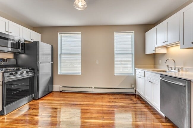 Photo - 8 Shetland St Unit 2