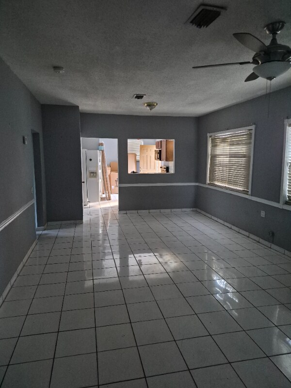 Photo - 1068 NW 31st St