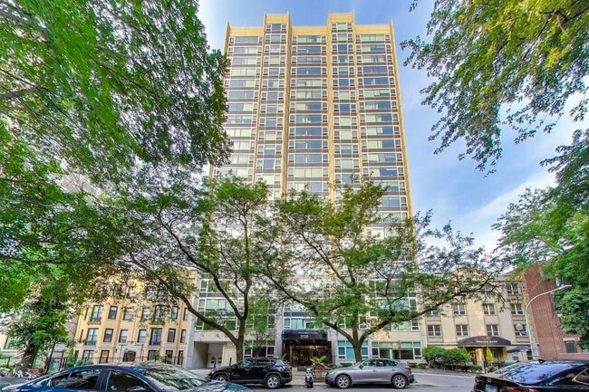 Building Photo - 2728 N Hampden Ct Unit 1405 Rental