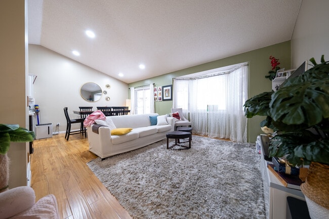 Photo - 1574 Stephanie Cir