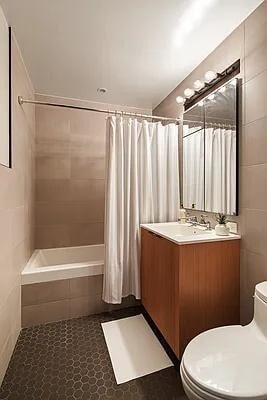 Photo - 540 W 28th St Unit 4A