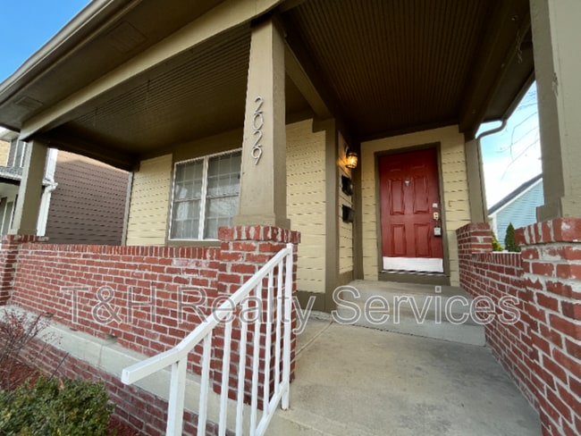 Photo - 2029 Ruckle St