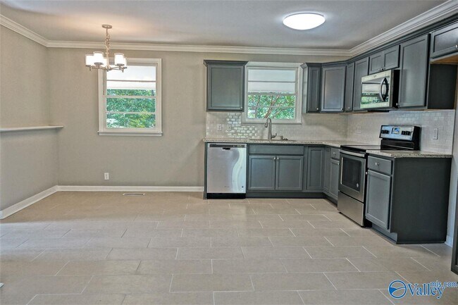 Photo - 5300 Whitesburg Dr