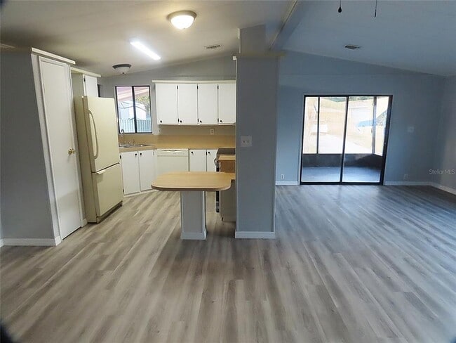 Photo - 1077 Quail Dr