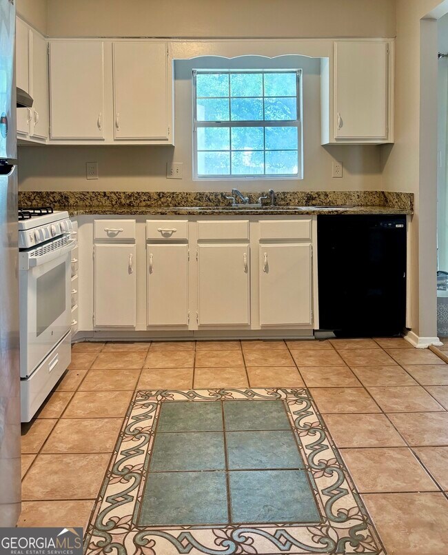 Photo - 3172 Shadow Walk Ln