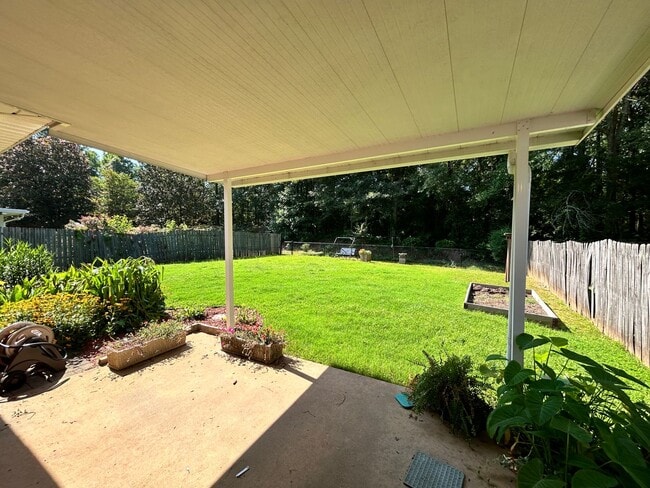 Photo - 498 Arnell Ln