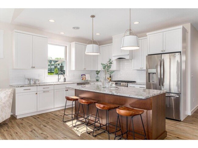 Photo - 2360 Sydney Ln