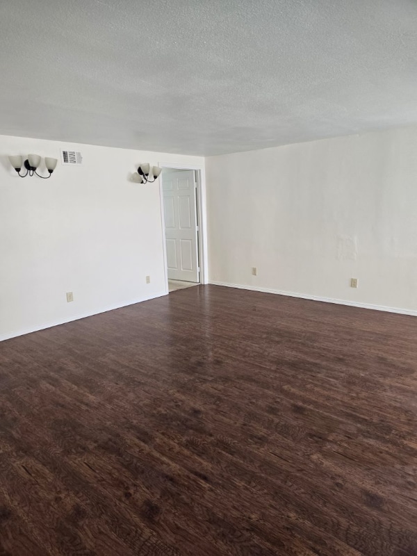 Photo - 471 E Nugent St House