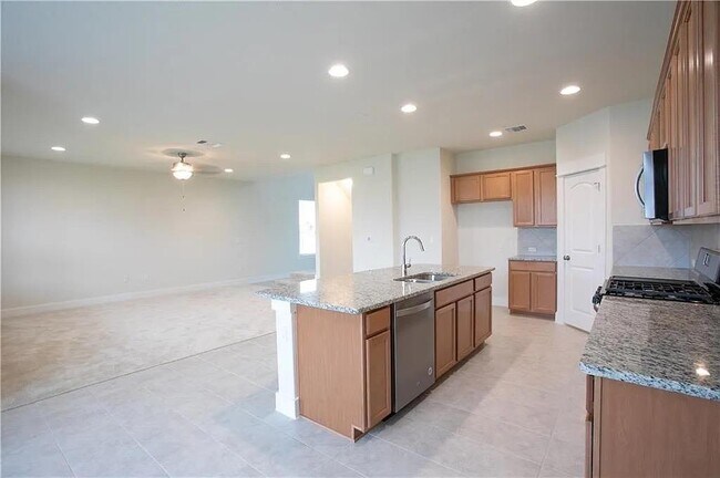 Photo - 13901 Eucalyptus Bnd