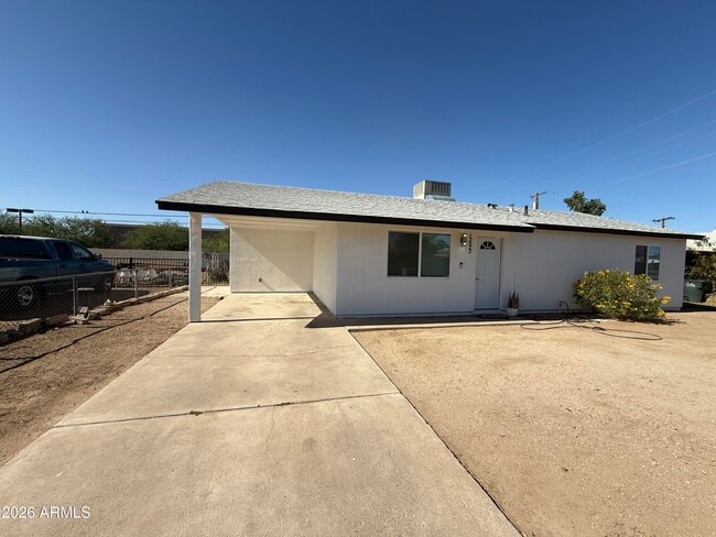 Photo - 12022 W Ash St