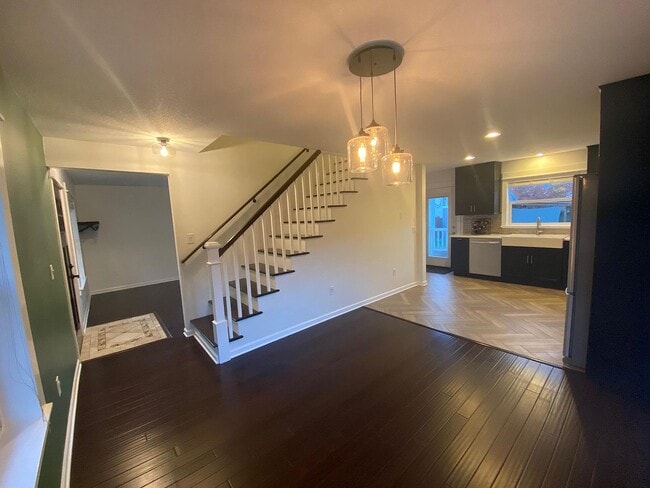 Building Photo - 4123 N Hunt St