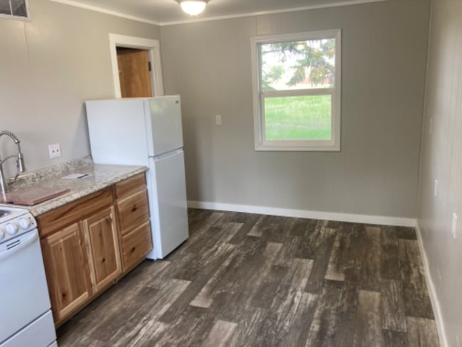 Photo - 2226 Central Ave W