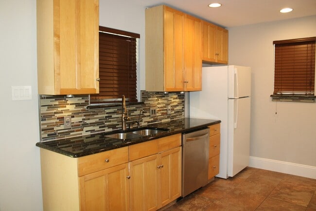 Photo - 1313 Casa Vale Dr