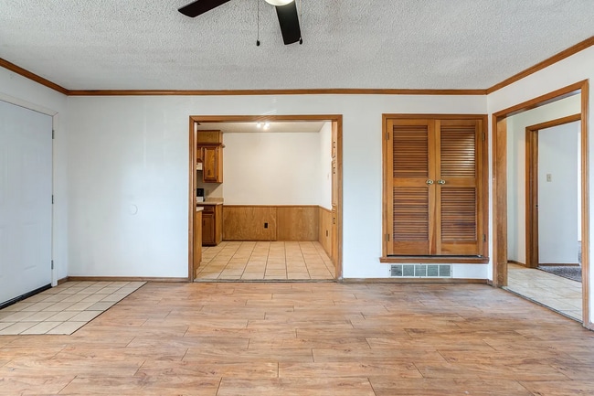 Photo - MOVE IN SPECIAL 1st Month Half off! Two-bedroom Apartment Just South of the Loop