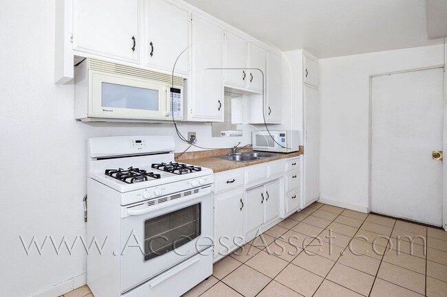 Photo - 675 American Ave