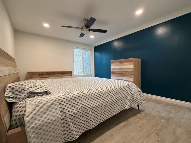 Photo - 1000 W MacArthur Blvd Unit 137