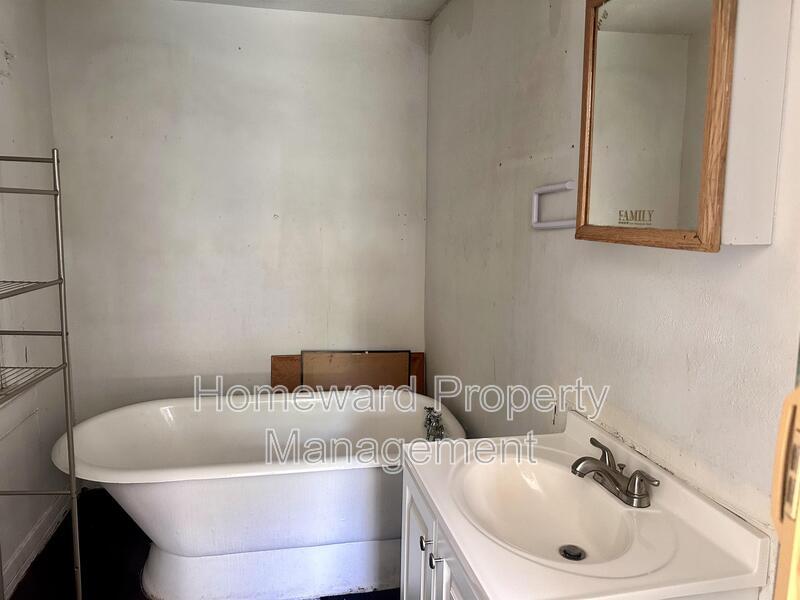 Photo - 3803 Meadowbrook Dr Unit 2