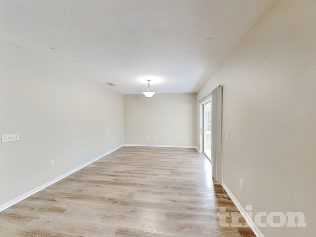 Photo - 3919 Day Bridge Pl