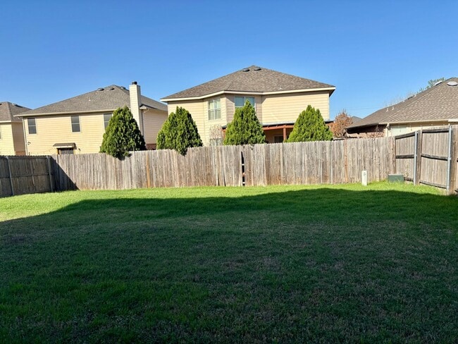 Photo - The Perfect Blend of Space & Location – 3 Beds Near Alliance