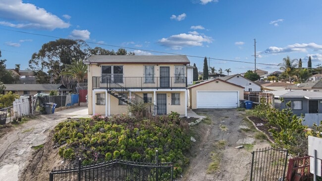 Photo - 30-32 Laurel Ave Unit 30