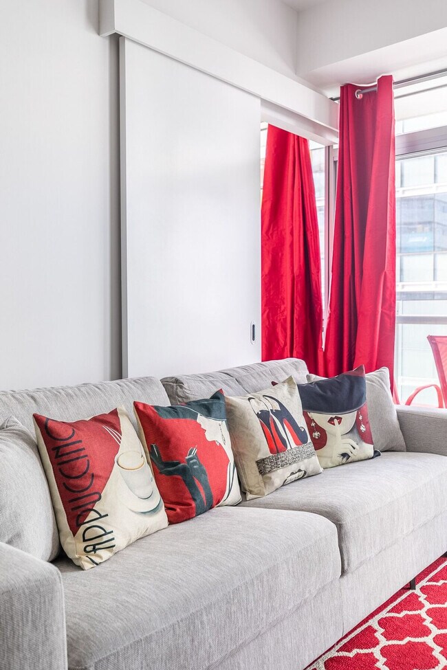 Photo - 127 Bremner Blvd Unit ID1345838P