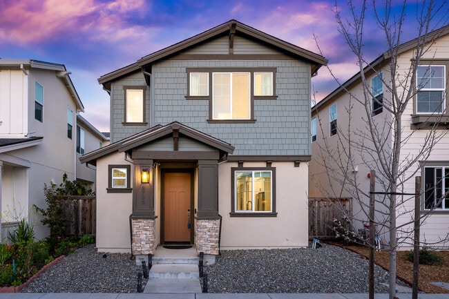 Building Photo - 2782 Bella Cir