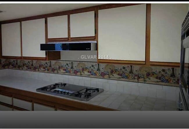 Photo - 3115 La Mancha Way