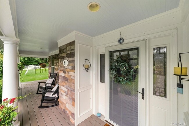 Photo - 3 Canterbury Ln